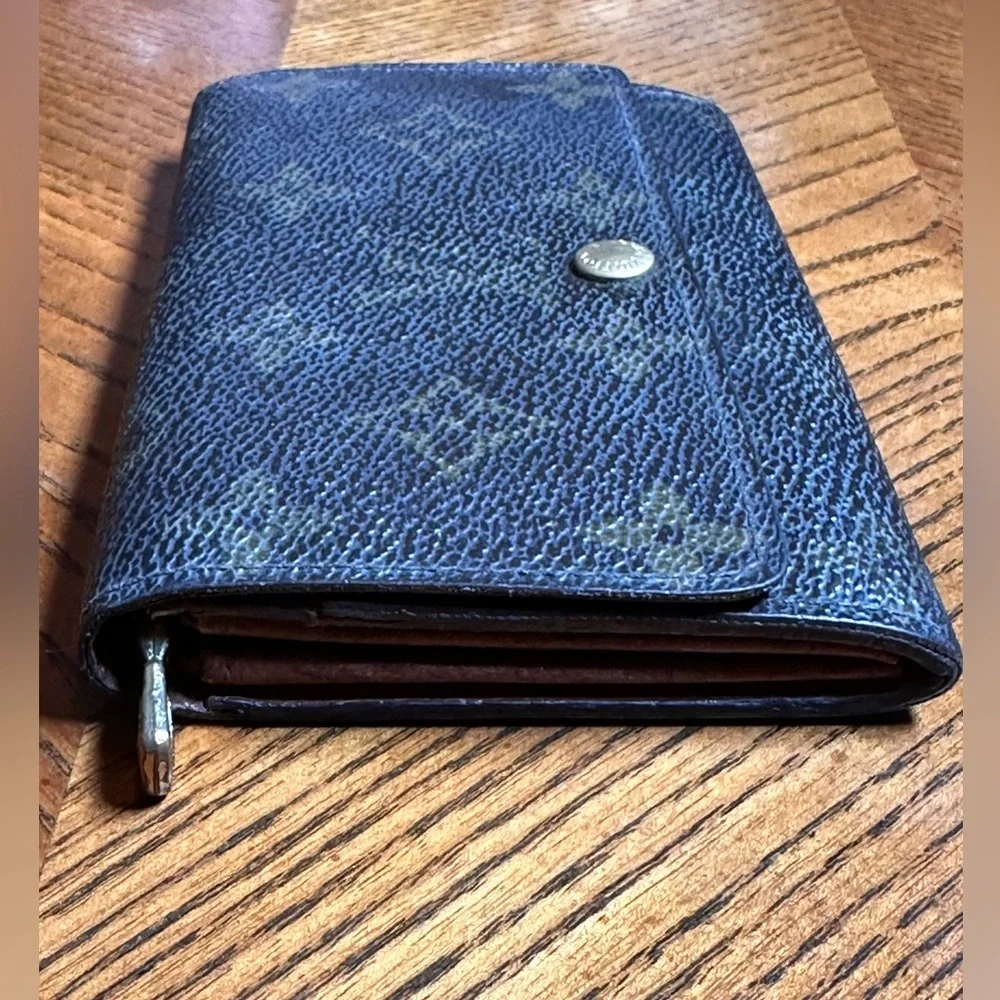 Louis Vuitton monogram Sarah wallet - Picture 3 of 7